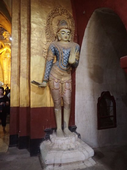 Inside Ananda Phaya